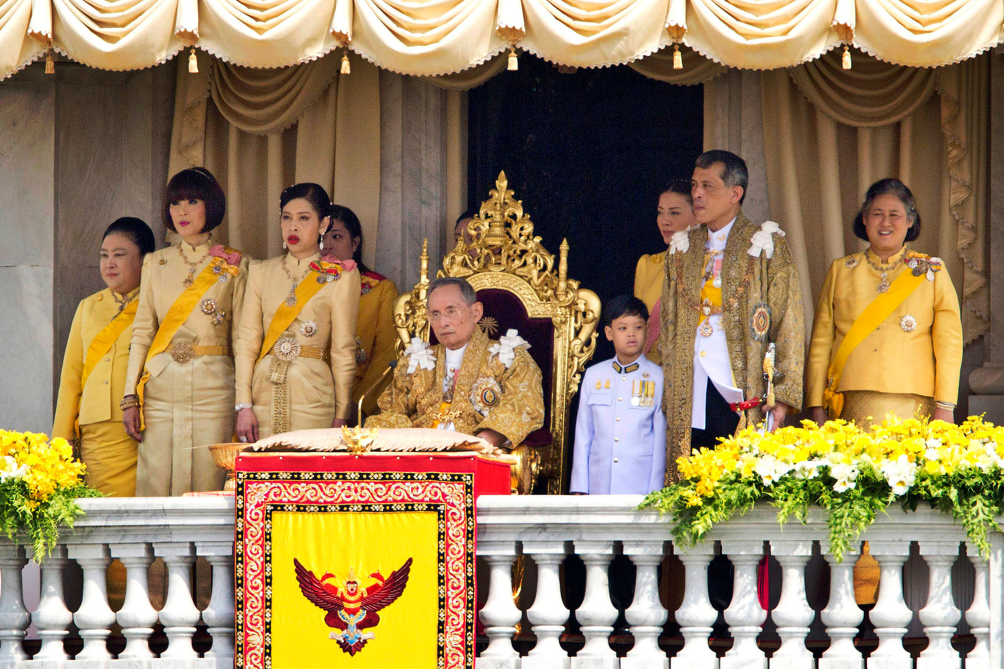 Thailand’s King Bhumibol World’s Longest Reigning Monarch Dies